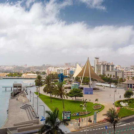 In Palmas Near Playa Canteras * Las Palmas de Gran Canaria