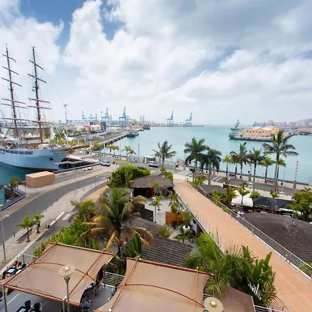 In Palmas Near Playa Canteras * Las Palmas de Gran Canaria